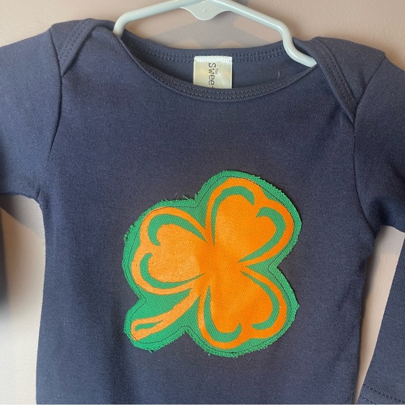 Sweet Tart Lab One Piece Shamrock Irish Clover 6-12M - Picture 3 of 9